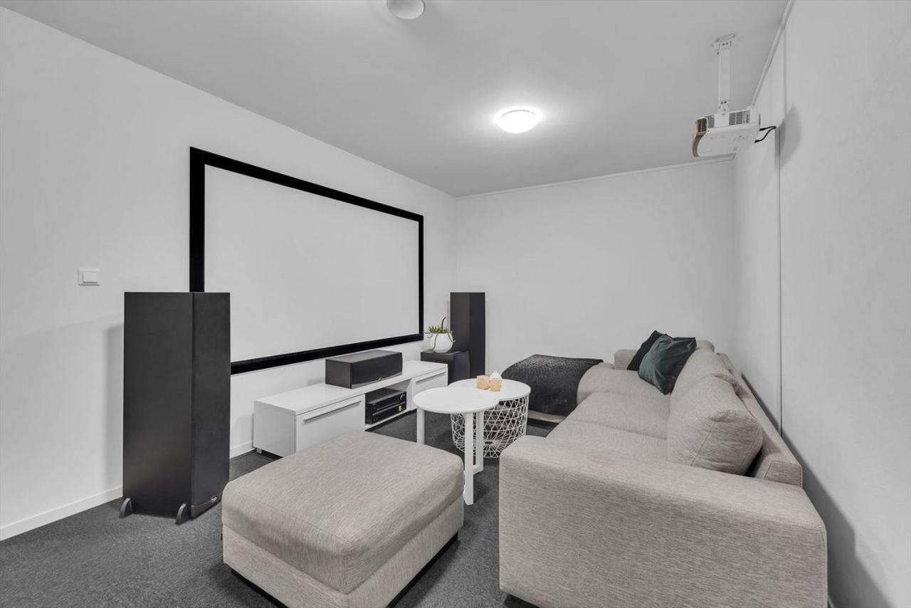 Kais Sauna, Jacuzzi, Cinema And Balcony House! Central Location トロムソ エクステリア 写真